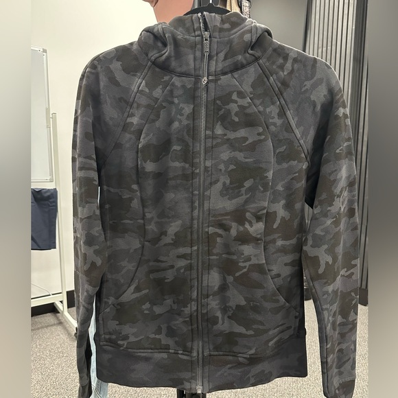 Lululemon - Scuba Full Zip Hoodie - Picture 2 of 5